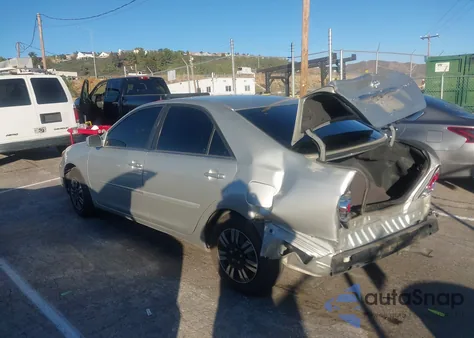 2006 Toyota Camry Le z USA, uszkodzony, nr VIN 4T1BE32K06U704660